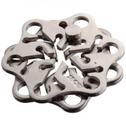 Cast Huzzle - Snow (Diff. 2/6)